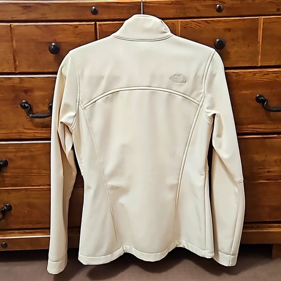 38. The North Face Jacket - Picture 7 of 13